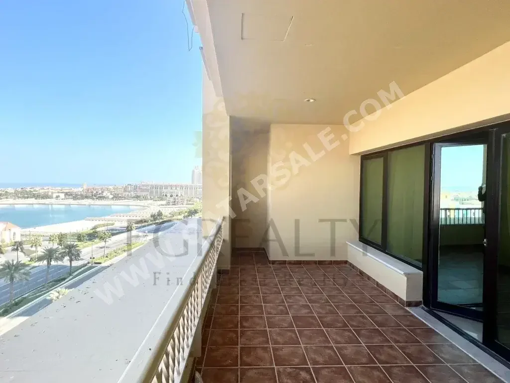 2 Bedrooms  Apartment  For Rent  in Doha -  The Pearl  Fully Furnished