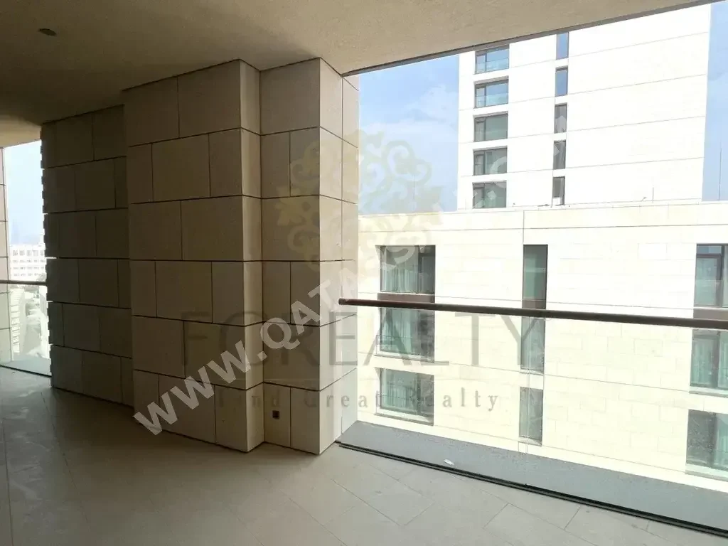 3 Bedrooms  Apartment  For Rent  in Doha -  Mushaireb  Not Furnished