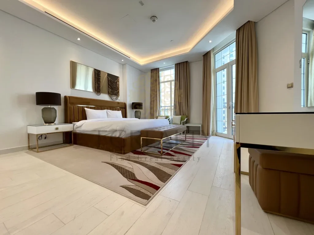 2 Bedrooms  Apartment  For Rent  in Doha -  The Pearl  Fully Furnished