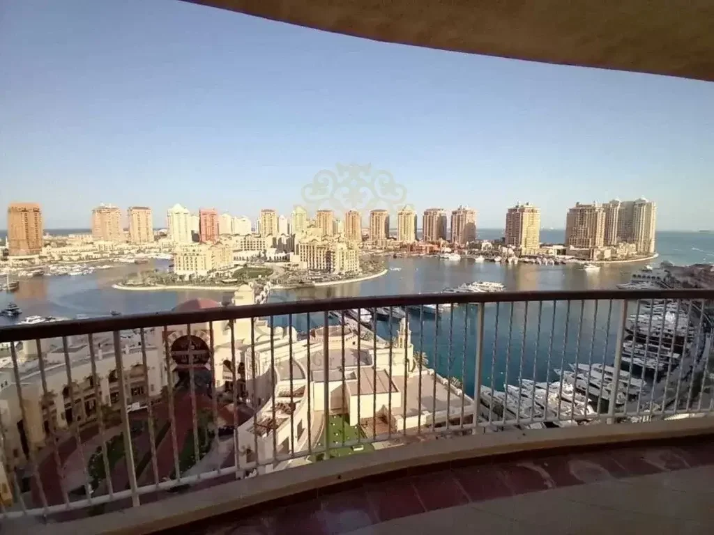 3 Bedrooms  Apartment  For Rent  in Doha -  The Pearl  Fully Furnished