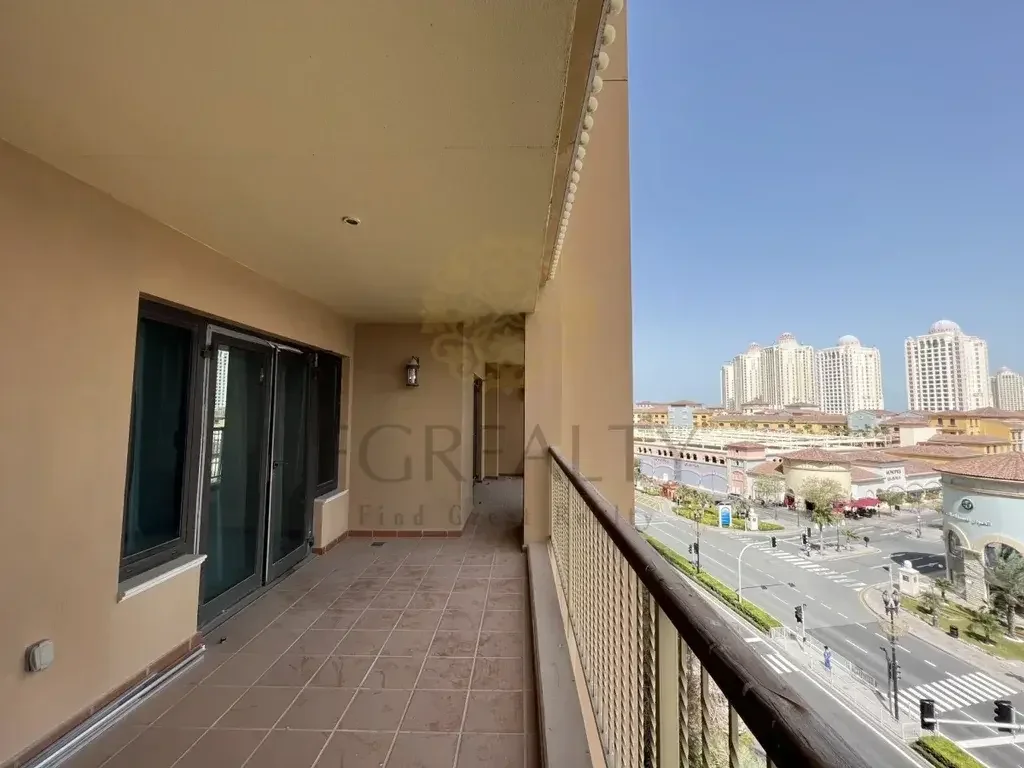 2 Bedrooms  Apartment  For Sale  in Doha -  The Pearl  Fully Furnished