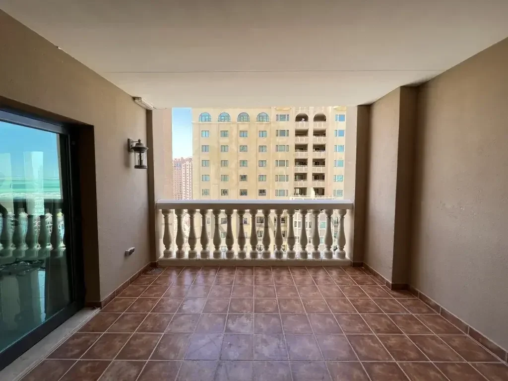 2 Bedrooms  Apartment  For Rent  in Doha -  The Pearl  Fully Furnished