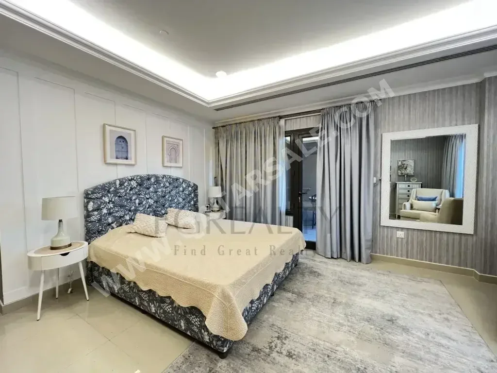 2 Bedrooms  Apartment  For Sale  in Doha -  The Pearl  Fully Furnished