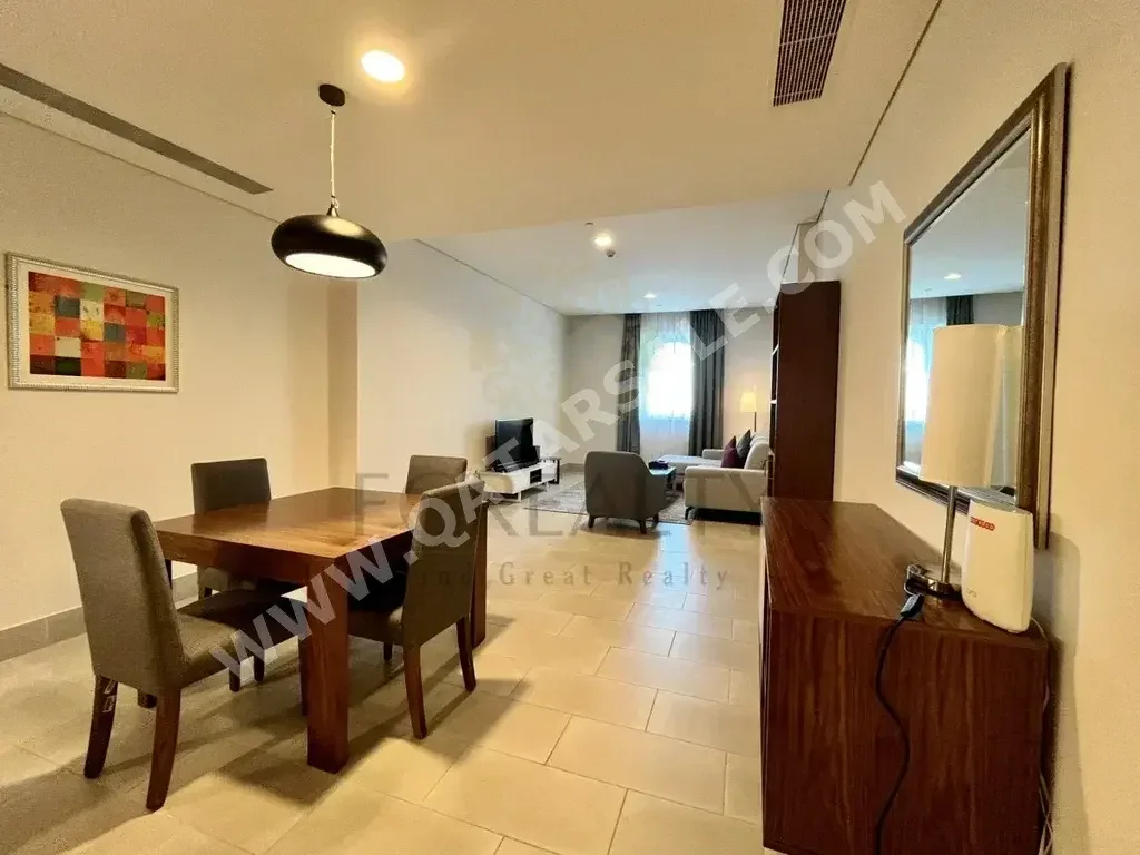 1 Bedrooms  Apartment  For Rent  in Doha -  The Pearl  Fully Furnished