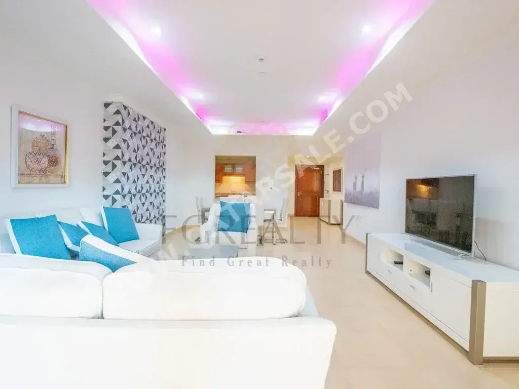 1 Bedrooms  Apartment  For Rent  in Doha -  The Pearl  Fully Furnished