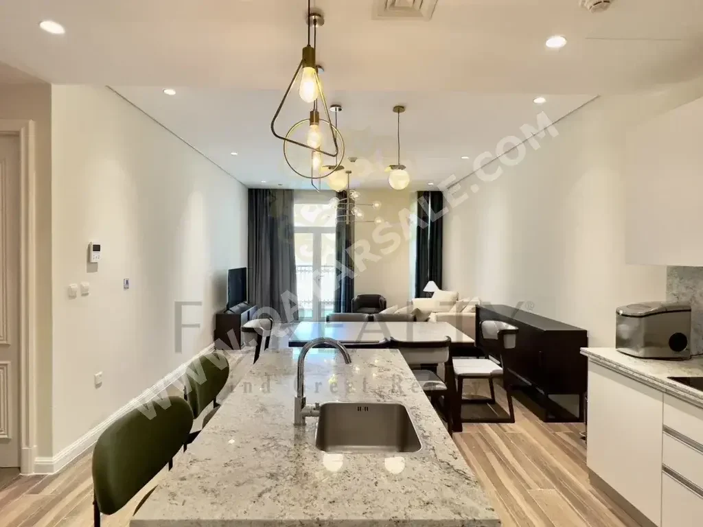 1 Bedrooms  Apartment  For Rent  in Doha -  The Pearl  Fully Furnished