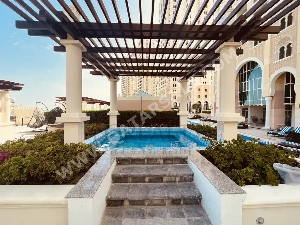 1 Bedrooms  Apartment  For Rent  in Doha -  The Pearl  Fully Furnished