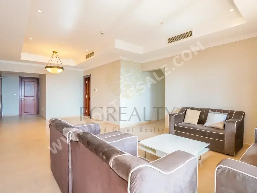 2 Bedrooms  Apartment  For Rent  in Doha -  The Pearl  Fully Furnished