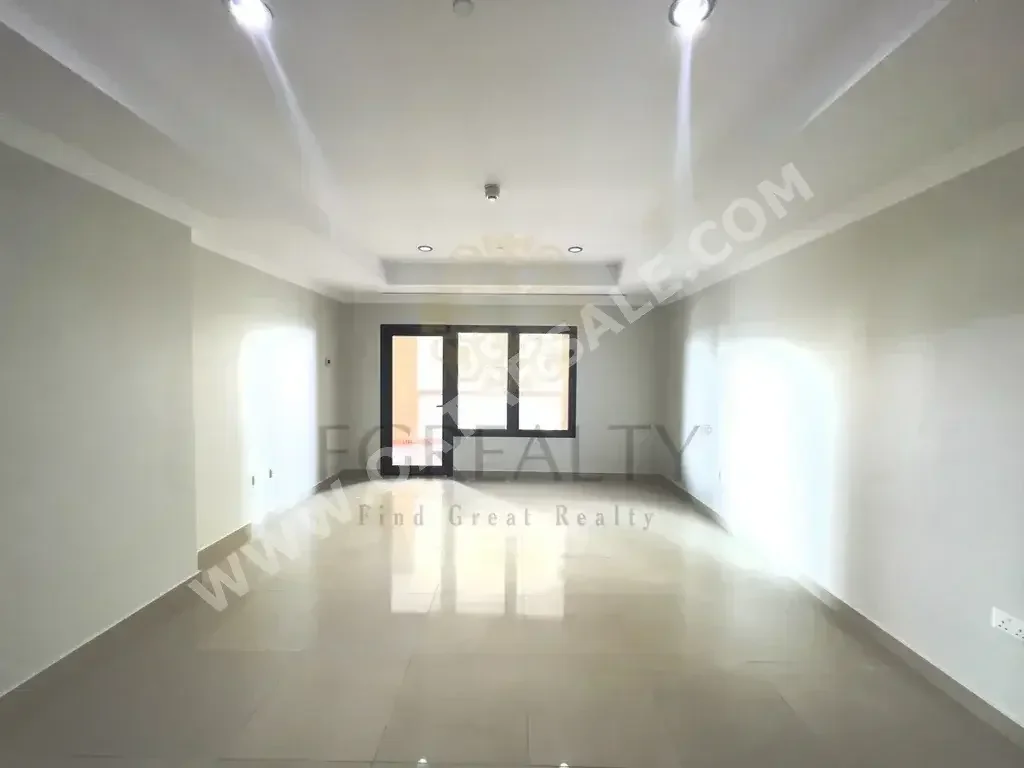 2 Bedrooms  Apartment  For Rent  in Doha -  The Pearl  Not Furnished