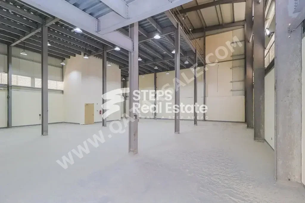 Warehouses & Stores - Al Wakrah  - Barkit Al Awamer  -Area Size: 1000 Square Meter