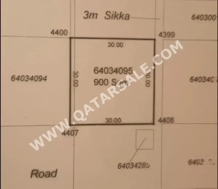 Lands For Sale in Doha  - Al Dafna  -Area Size 900 Square Meter