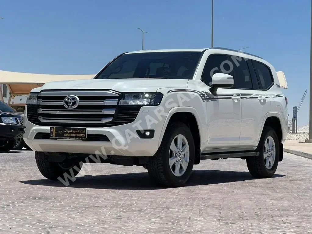 Toyota  Land Cruiser  GXR Twin Turbo  2022  Automatic  12,000 Km  6 Cylinder  Four Wheel Drive (4WD)  SUV  White  With Warranty