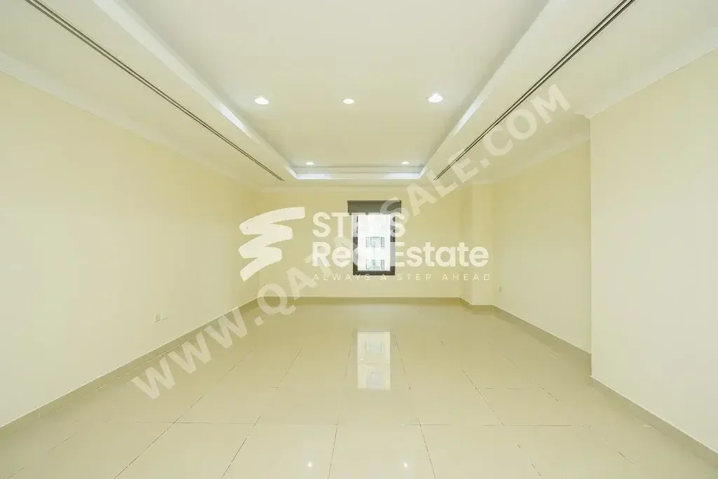 1 Bedrooms  Apartment  For Rent  in Doha -  The Pearl  Semi Furnished