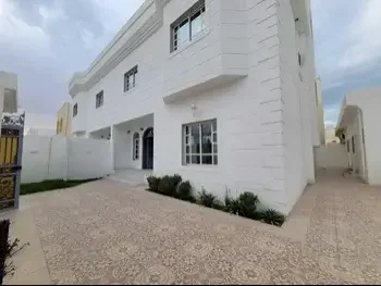 Family Residential  - Not Furnished  - Al Rayyan  - Ain Khaled  - 5 Bedrooms