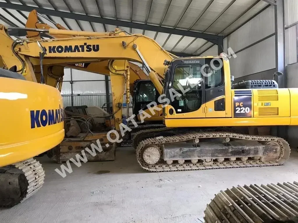 Excavator Komatsou  PC 220  2015