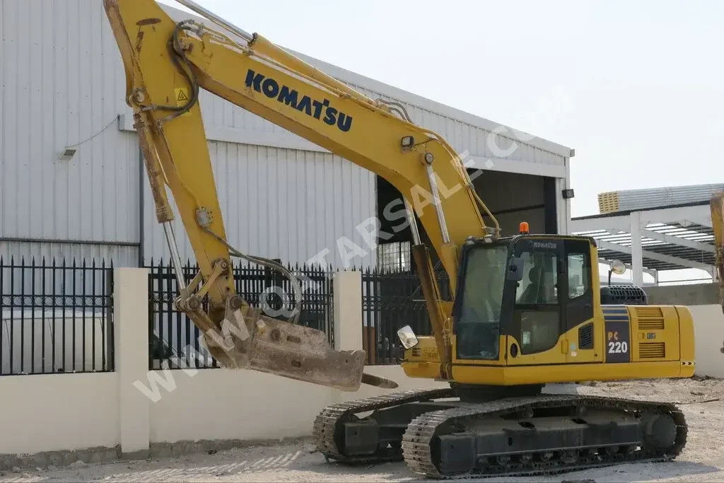 Excavator Komatsou  PC 220  2015