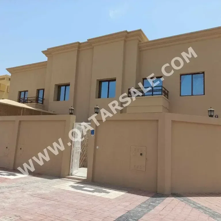 Family Residential  - Not Furnished  - Doha  - Al Thumama  - 5 Bedrooms