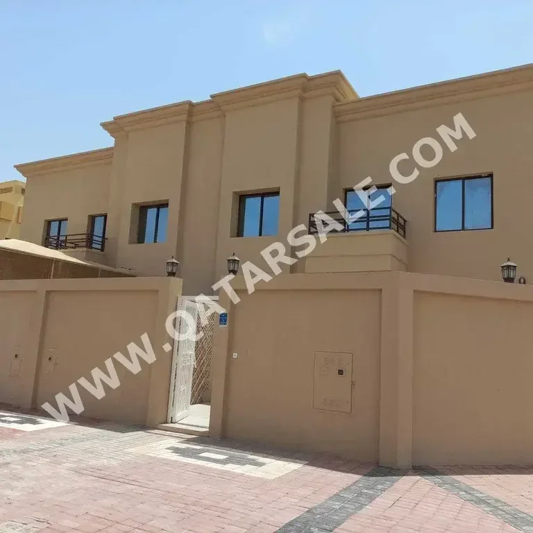 Family Residential  - Not Furnished  - Doha  - Al Thumama  - 4 Bedrooms