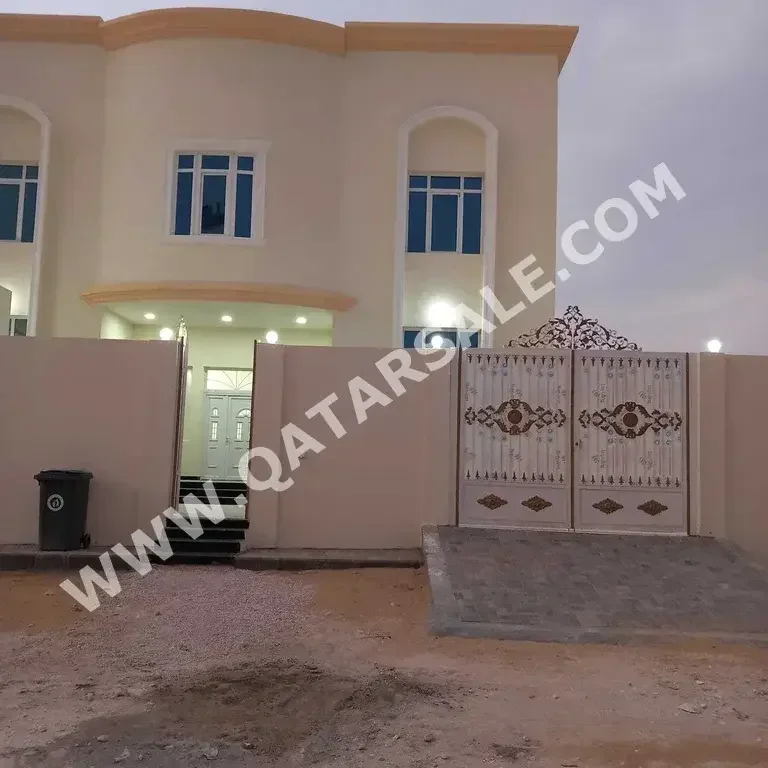 Family Residential  - Not Furnished  - Al Wakrah  - Al Wukair  - 7 Bedrooms