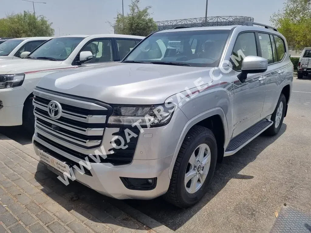 Toyota  Land Cruiser  GXR  2023  Automatic  0 Km  6 Cylinder  Four Wheel Drive (4WD)  SUV  Silver  With Warranty