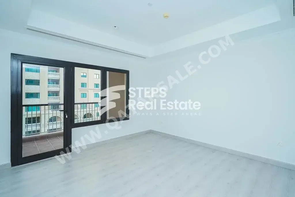 1 Bedrooms  Apartment  For Rent  in Doha -  The Pearl  Semi Furnished