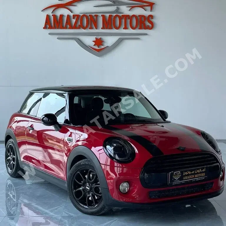 Mini Cooper 2019 Automatic 88,000 Km 4 Cylinder Front Wheel Drive (FWD) Hatchback Red