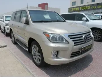 Lexus  LX  570  2013  Automatic  187,000 Km  8 Cylinder  Four Wheel Drive (4WD)  SUV  Gold  With Warranty