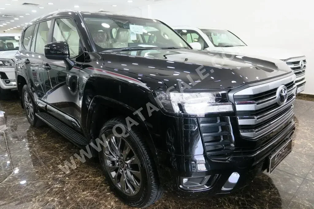 Toyota  Land Cruiser  GXR Twin Turbo  2023  Automatic  0 Km  6 Cylinder  Four Wheel Drive (4WD)  SUV  Black  With Warranty