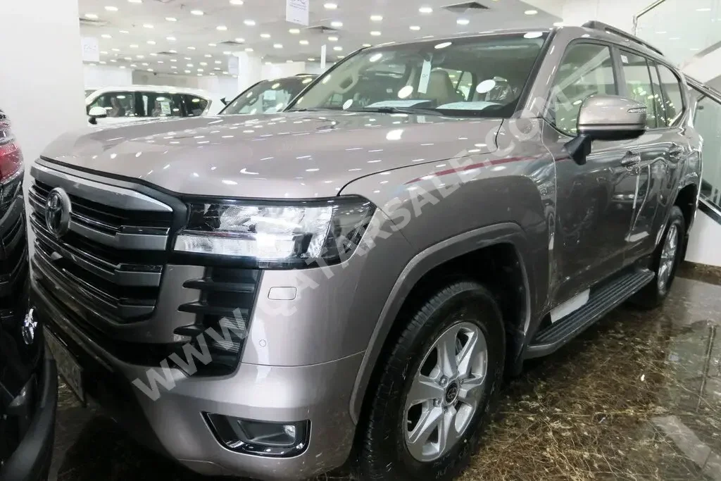 Toyota  Land Cruiser  GXR Twin Turbo  2023  Automatic  0 Km  6 Cylinder  Four Wheel Drive (4WD)  SUV  Bronze  With Warranty