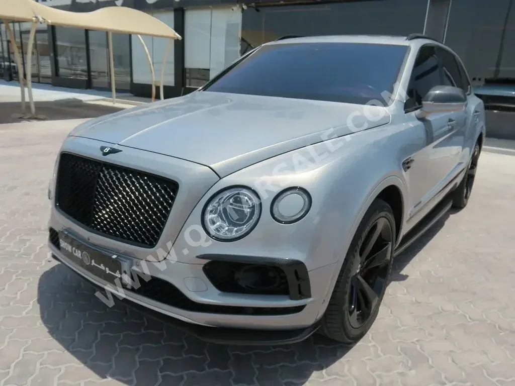 Bentley  Bentayga  First Edition  2017  Automatic  63,000 Km  12 Cylinder  All Wheel Drive (AWD)  SUV  Gray  With Warranty