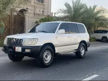 Toyota  Land Cruiser  GXR  1999  Automatic  450,000 Km  6 Cylinder  Four Wheel Drive (4WD)  SUV  White