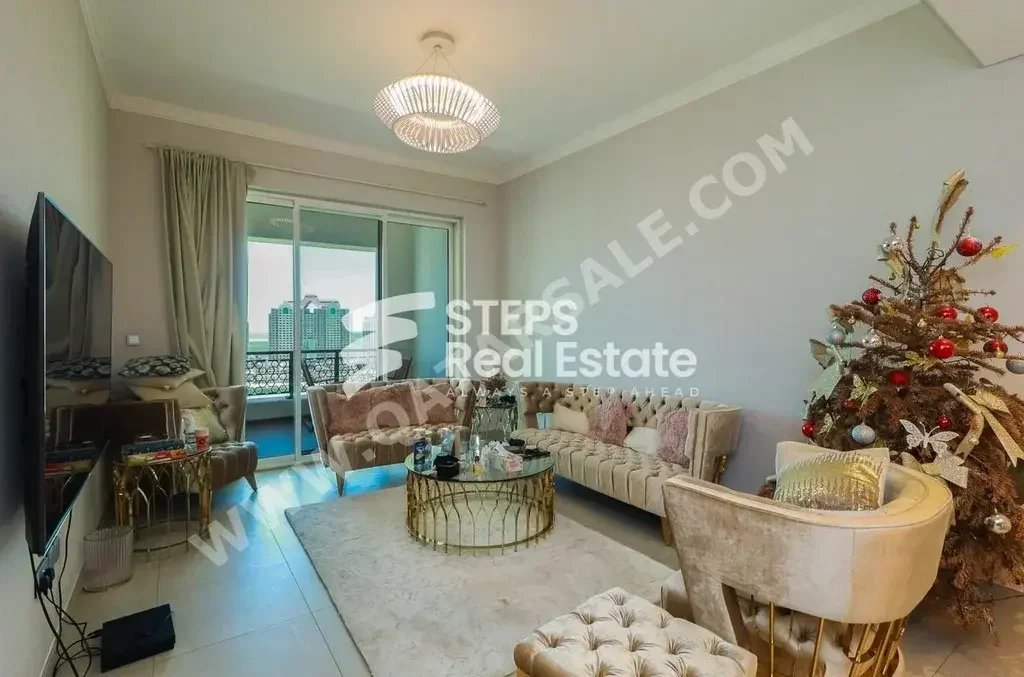 2 Bedrooms  Apartment  For Rent  in Doha -  The Pearl  Fully Furnished