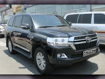 Toyota  Land Cruiser  VXR  2021  Automatic  108٬000 Km  8 Cylinder  Four Wheel Drive (4WD)  SUV  Black