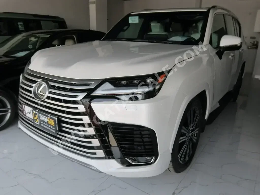 Lexus  LX  600 Luxury  2023  Automatic  0 Km  6 Cylinder  Four Wheel Drive (4WD)  SUV  White  With Warranty