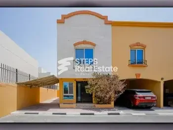 Family Residential  - Not Furnished  - Al Rayyan  - Izghawa  - 3 Bedrooms