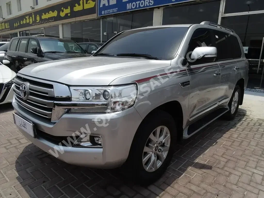  Toyota  Land Cruiser  GXR  2021  Automatic  28,000 Km  6 Cylinder  Four Wheel Drive (4WD)  SUV  Silver  With Warranty