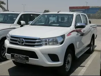 Toyota  Hilux  2023  Automatic  0 Km  4 Cylinder  Four Wheel Drive (4WD)  Pick Up  White  With Warranty