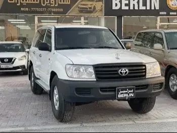 Toyota  Land Cruiser  G  2006  Automatic  336,000 Km  6 Cylinder  Four Wheel Drive (4WD)  SUV  White  With Warranty