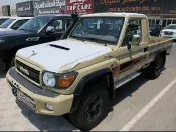 Toyota  Land Cruiser  LX  2023  Manual  0 Km  6 Cylinder  Four Wheel Drive (4WD)  Pick Up  Beige  With Warranty