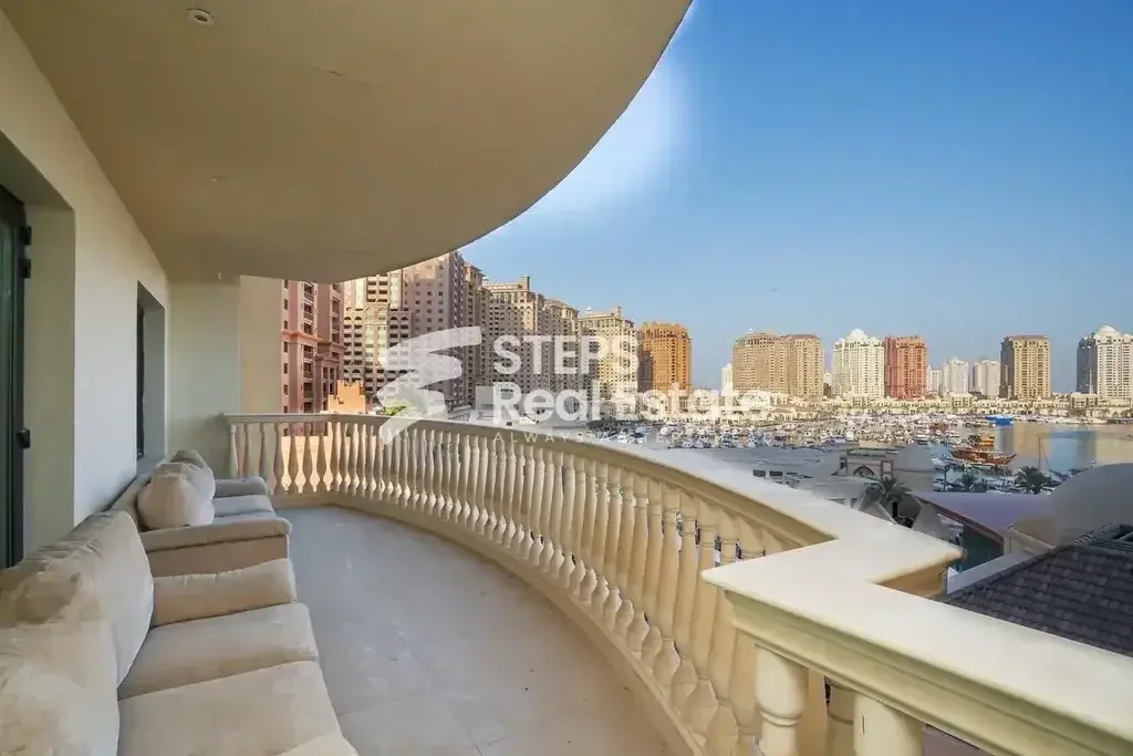 2 Bedrooms  Apartment  For Rent  in Doha -  The Pearl  Fully Furnished