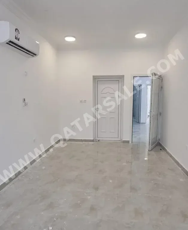 Labour Camp Family Residential  - Not Furnished  - Umm Salal  - Al Kharaitiyat  - 7 Bedrooms