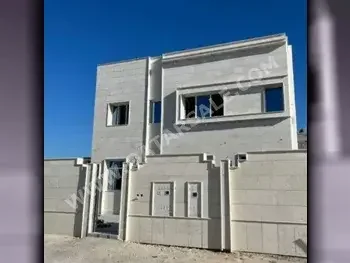 Family Residential  - Not Furnished  - Al Rayyan  - Izghawa  - 6 Bedrooms