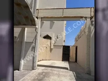 Family Residential  - Not Furnished  - Umm Salal  - Umm Salal Ali  - 5 Bedrooms