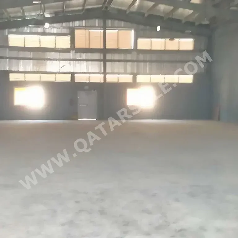 Warehouses & Stores - Al Wakrah  - Barkit Al Awamer  -Area Size: 700 Square Meter