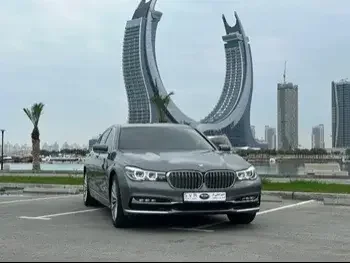 بي ام دبليو  730Li  سيدان  رمادي  2019