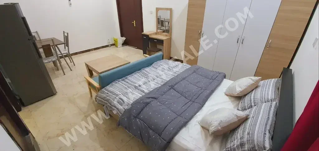 1 Bedrooms  Studio  For Rent  in Doha -  Al Thumama  Fully Furnished