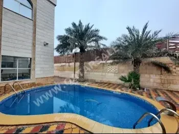 Family Residential  - Not Furnished  - Doha  - West Bay Lagoon  - 4 Bedrooms