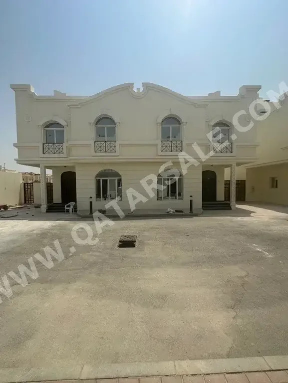 Family Residential  - Semi Furnished  - Umm Salal  - Umm Salal Ali  - 6 Bedrooms