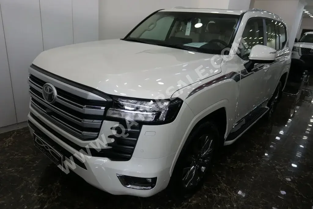 Toyota  Land Cruiser  GXR Twin Turbo  2023  Automatic  0 Km  6 Cylinder  Four Wheel Drive (4WD)  SUV  White  With Warranty