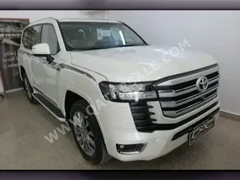 Toyota  Land Cruiser  GXR Twin Turbo  2023  Automatic  0 Km  6 Cylinder  Four Wheel Drive (4WD)  SUV  White  With Warranty